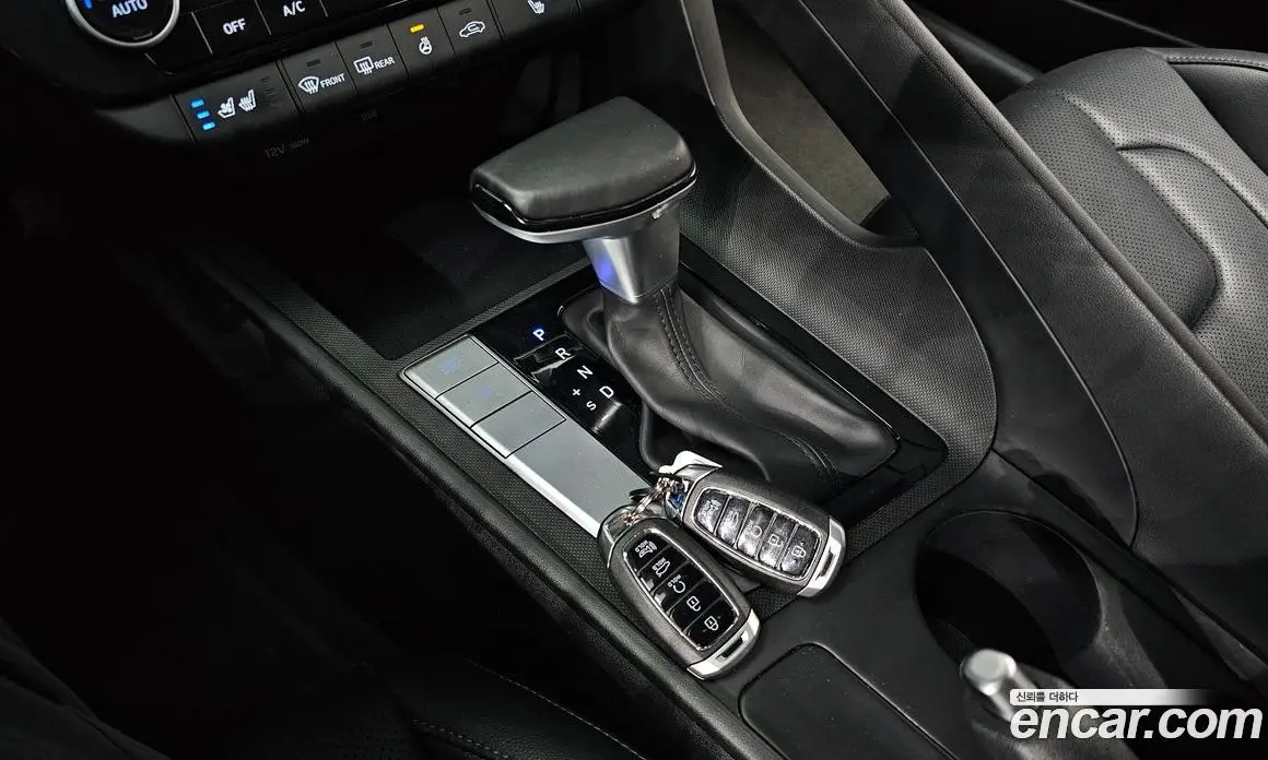 Hyundai Avante 2020 1.6 автомат (гидро), фото 9