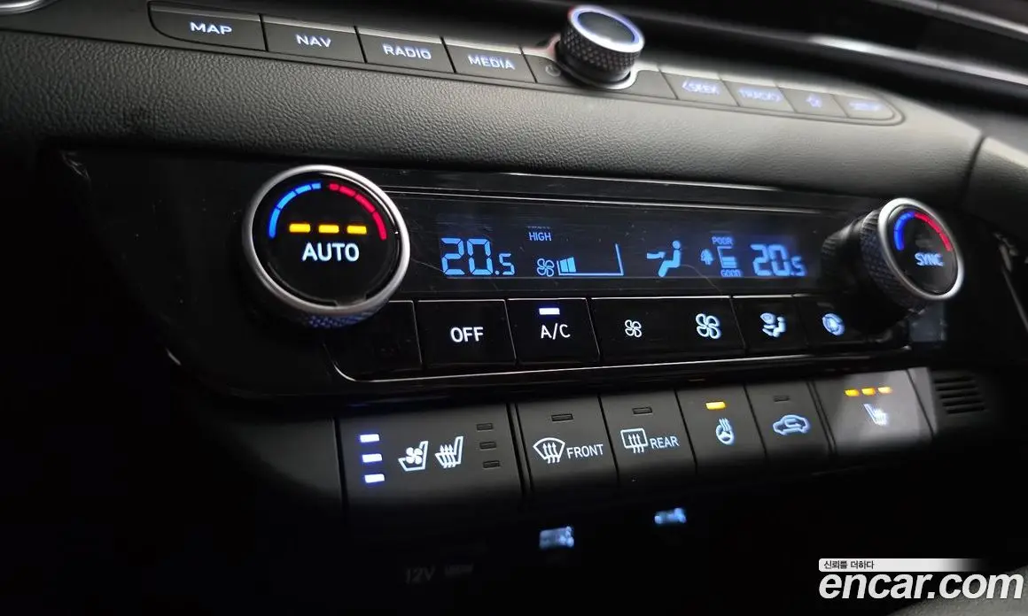 Hyundai Avante 2021 1.6 автомат (гидро), фото 16