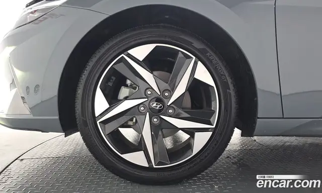Hyundai Avante 2021 1.6 автомат (гидро), миниатюра 5