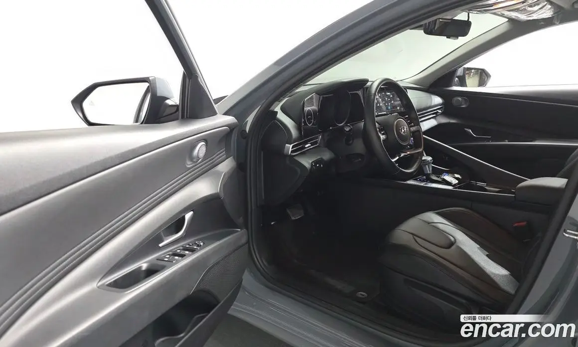 Hyundai Avante 2021 1.6 автомат (гидро), фото 10