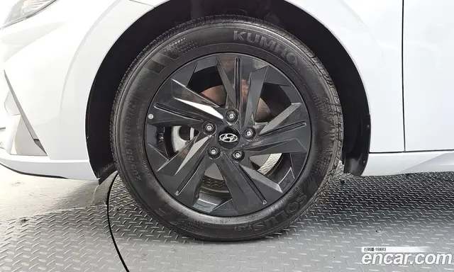 Hyundai Avante 2022 1.6 автомат (гидро), миниатюра 5 Hyundai Avante 2022 1.6 автомат (гидро), миниатюра 5