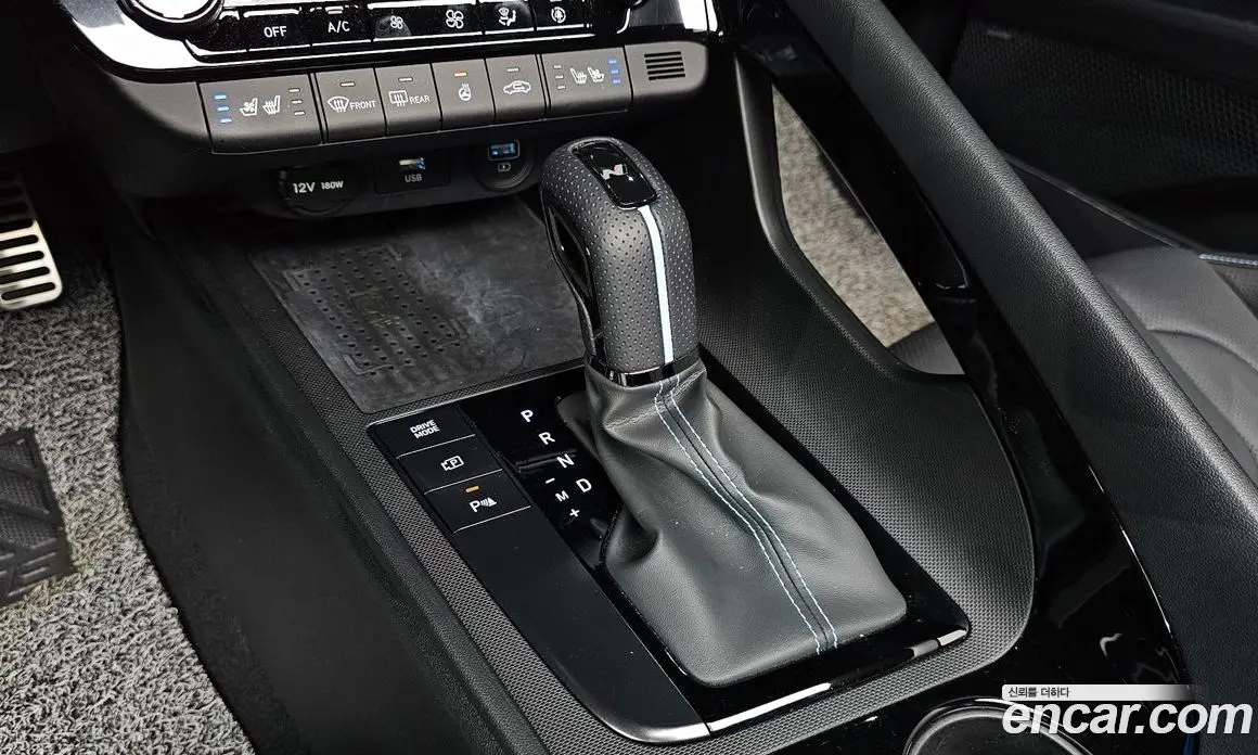 Hyundai Avante 2023 2.0 автомат (гидро), фото 12