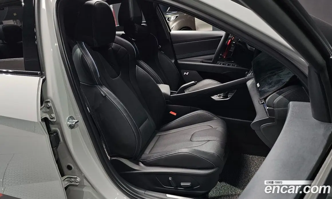 Hyundai Avante 2023 2.0 автомат (гидро), фото 16
