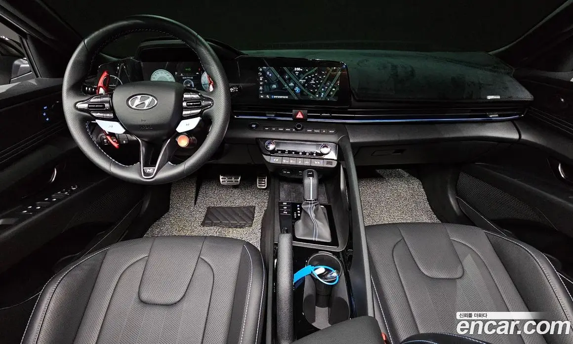 Hyundai Avante 2023 2.0 автомат (гидро), фото 10