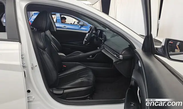 Hyundai Avante 2023 1.6 автомат (гидро), миниатюра 11