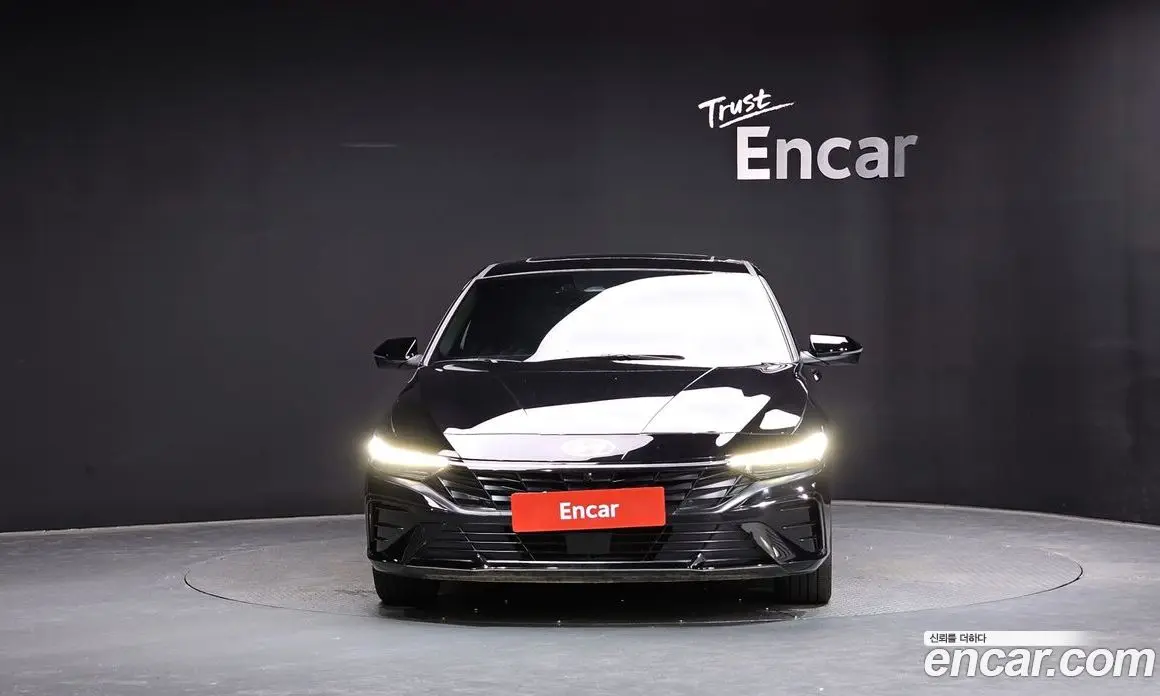 Hyundai Avante 2024 1.6 автомат (гидро), фото 3