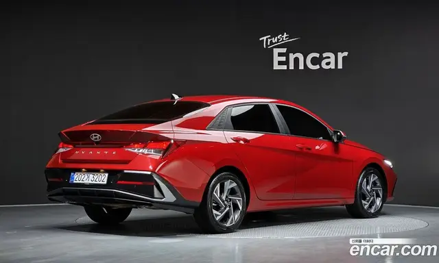 Hyundai Avante 2025 1.6 автомат (гидро), миниатюра 2