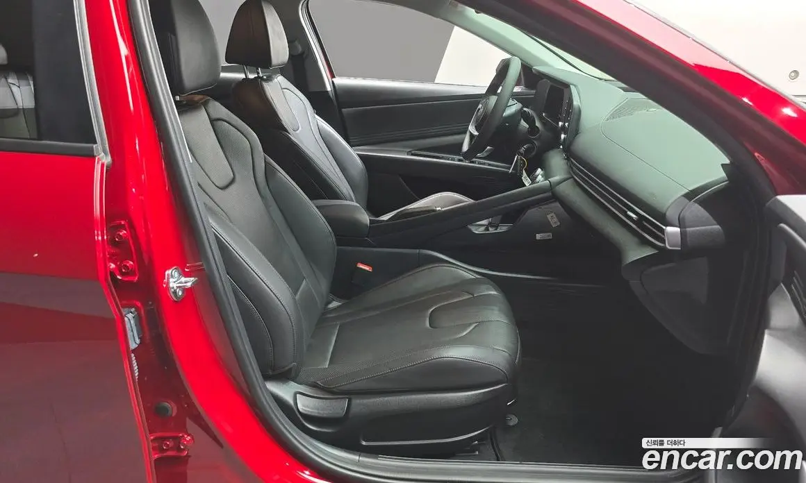 Hyundai Avante 2025 1.6 автомат (гидро), фото 17