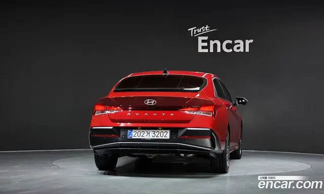 Hyundai Avante 2025 1.6 автомат (гидро), миниатюра 4