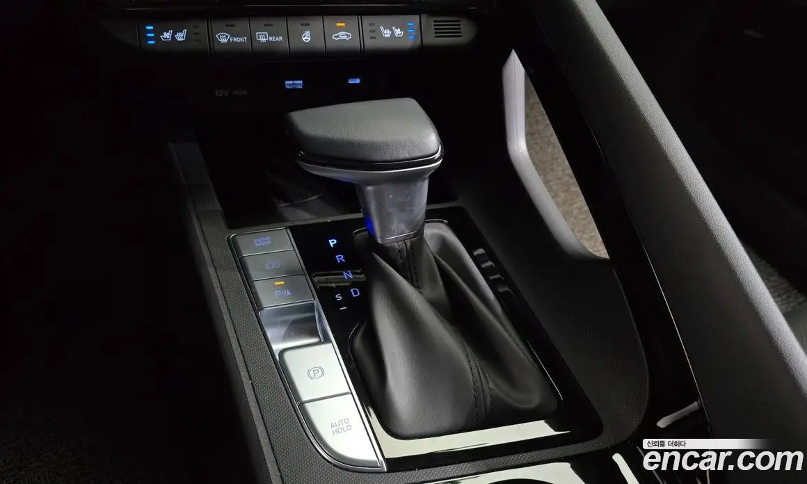 Hyundai Avante 2025 1.6 автомат (гидро), фото 12