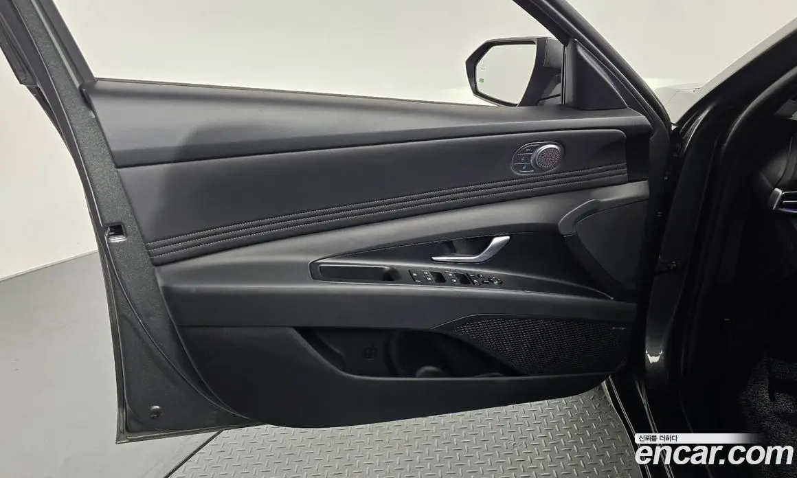 Hyundai Avante 2025 1.6 автомат (гидро), фото 14