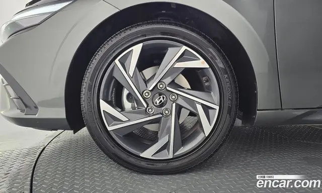 Hyundai Avante 2025 1.6 автомат (гидро), миниатюра 5