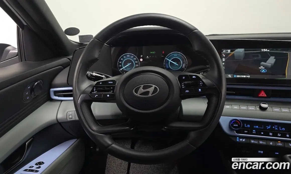 Hyundai Avante 2025 1.6 автомат (гидро), фото 13