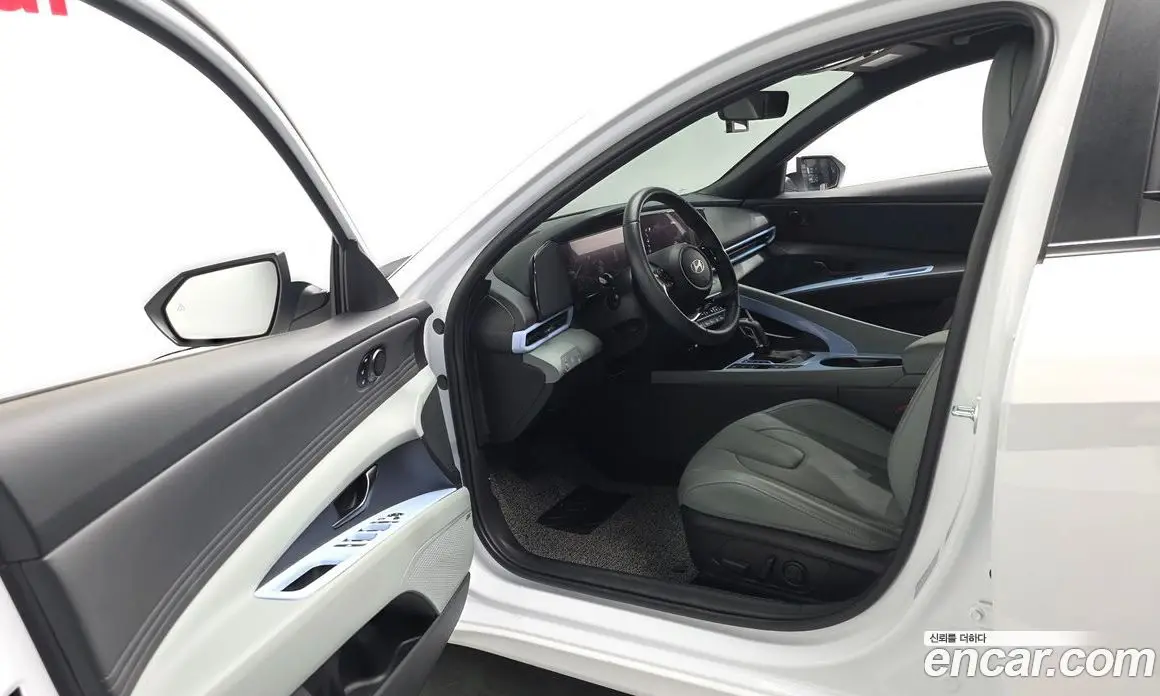 Hyundai Avante 2025 1.6 автомат (гидро), фото 10
