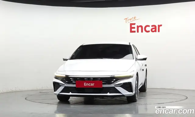 Hyundai Avante 2025 1.6 автомат (гидро), миниатюра 3