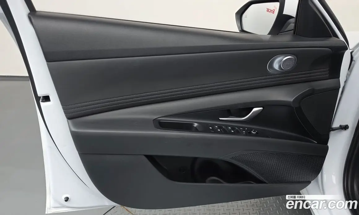 Hyundai Avante 2025 1.6 автомат (гидро), фото 14