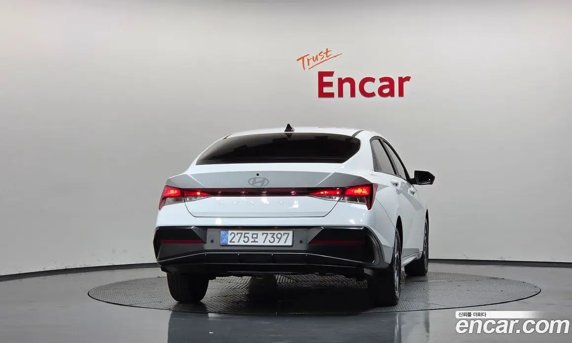 Hyundai Avante 2025 1.6 автомат (гидро), фото 4