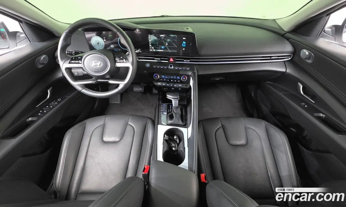 Hyundai Avante 2025 1.6 автомат (гидро), фото 10