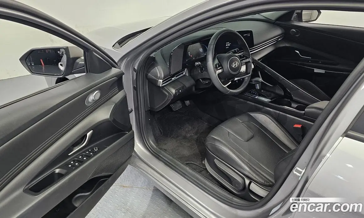 Hyundai Avante 2025 1.6 автомат (гидро), фото 13