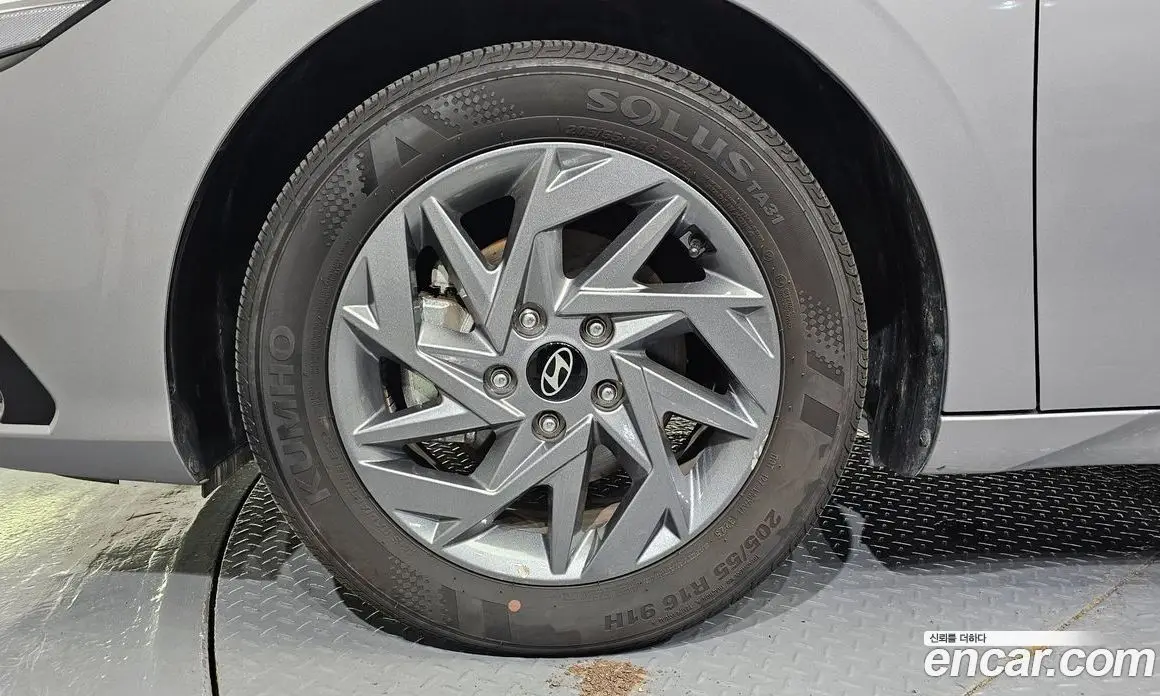 Hyundai Avante 2025 1.6 автомат (гидро), фото 5