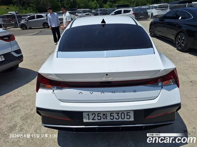 Hyundai Avante 2026 1.6 автомат (гидро), миниатюра 4