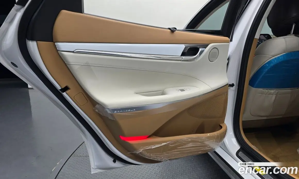 Hyundai Grandeur 2022 2.4 автомат (гидро), фото 12