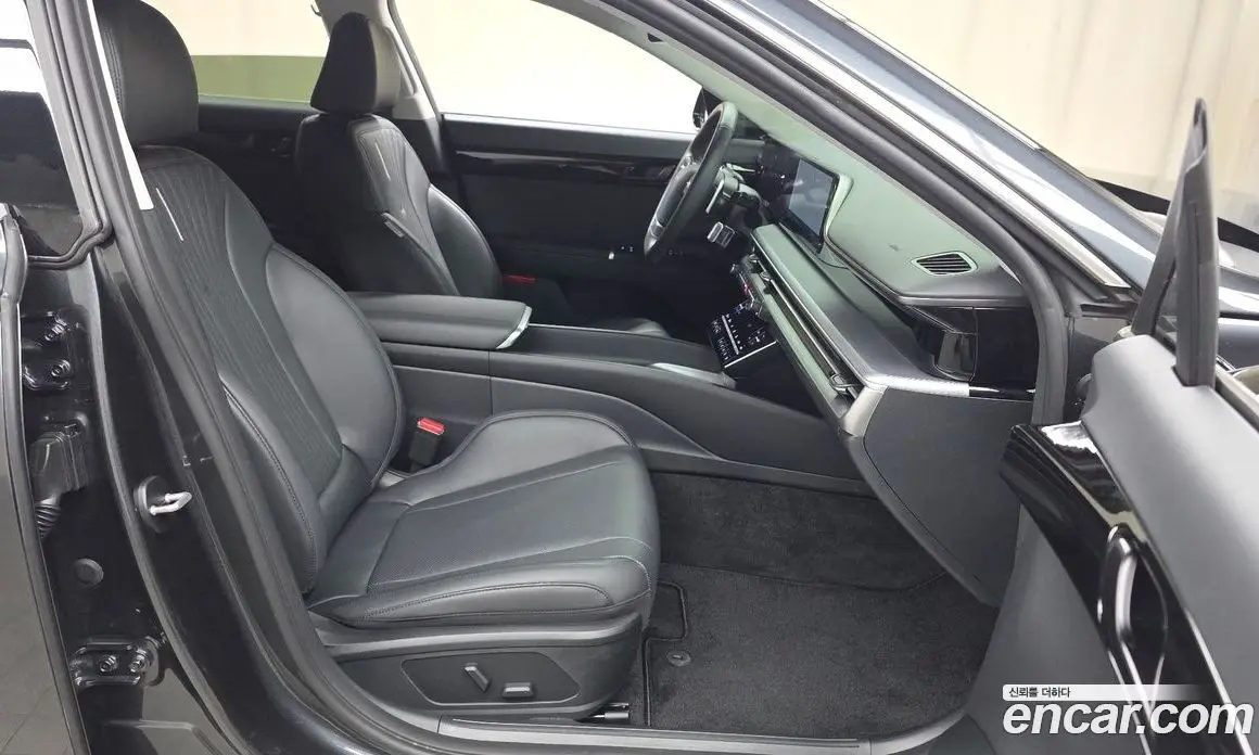 Hyundai Grandeur 2023 2.5 автомат (гидро), фото 17