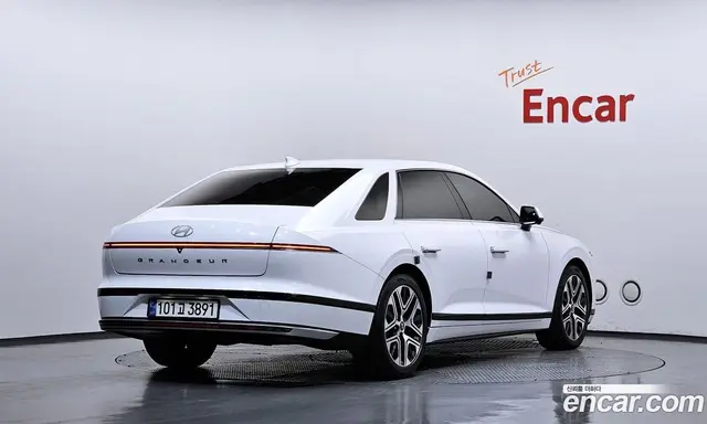 Hyundai Grandeur 2023 2.5 автомат (гидро), миниатюра 2