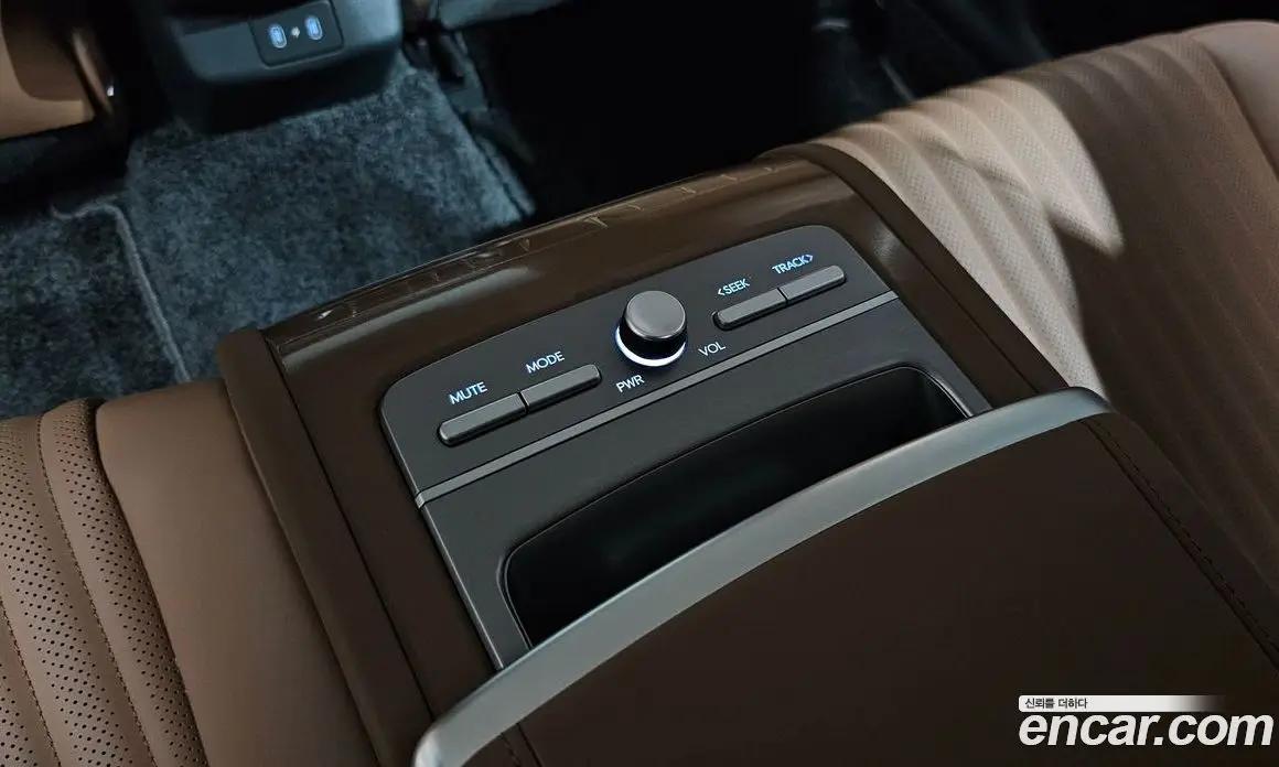 Hyundai Grandeur 2024 1.6 автомат (гидро), фото 36