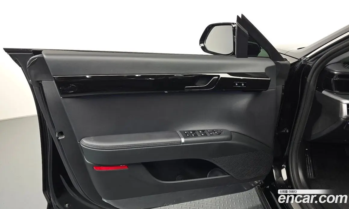 Hyundai Grandeur 2025 2.5 автомат (гидро), фото 13