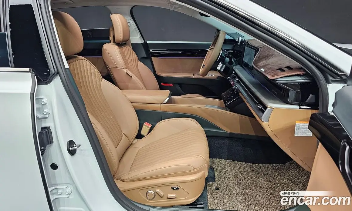 Hyundai Grandeur 2025 1.6 автомат (гидро), фото 12