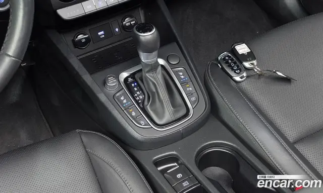 Hyundai Kona 2022 2.0 автомат (гидро), миниатюра 11