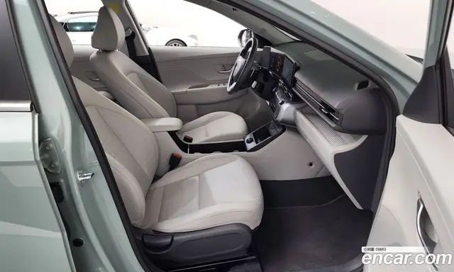 Hyundai Kona 2023 1.6 автомат (гидро), миниатюра 11