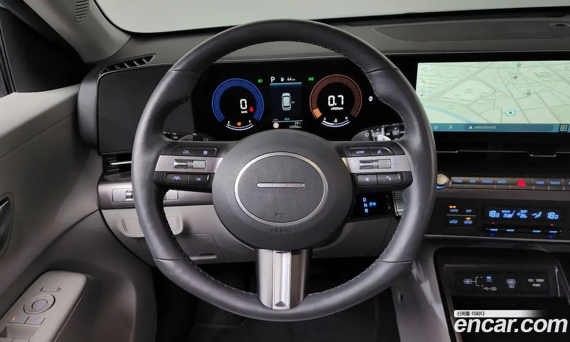 Hyundai Kona 2023 1.6 автомат (гидро), фото 13