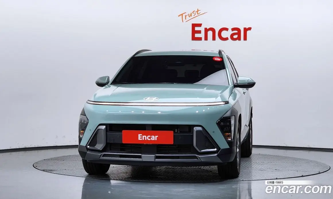 Hyundai Kona 2023 1.6 автомат (гидро), фото 3