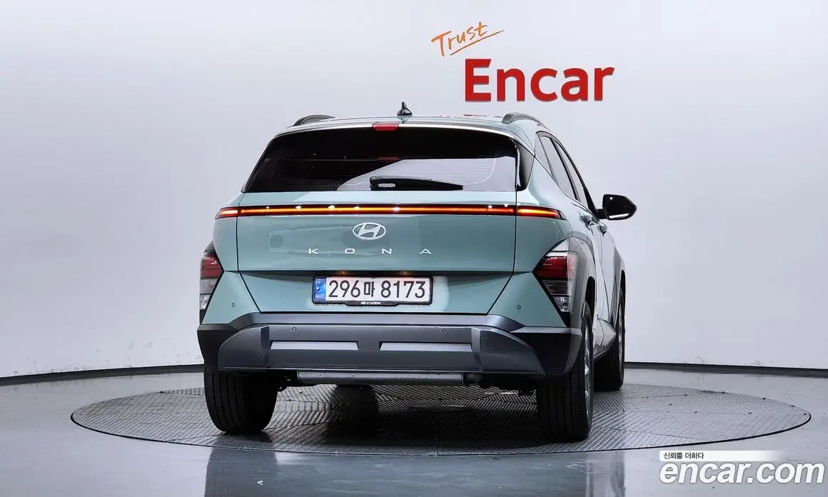 Hyundai Kona 2023 1.6 автомат (гидро), фото 4