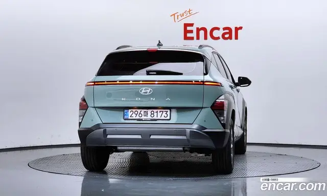 Hyundai Kona 2023 1.6 автомат (гидро), миниатюра 4