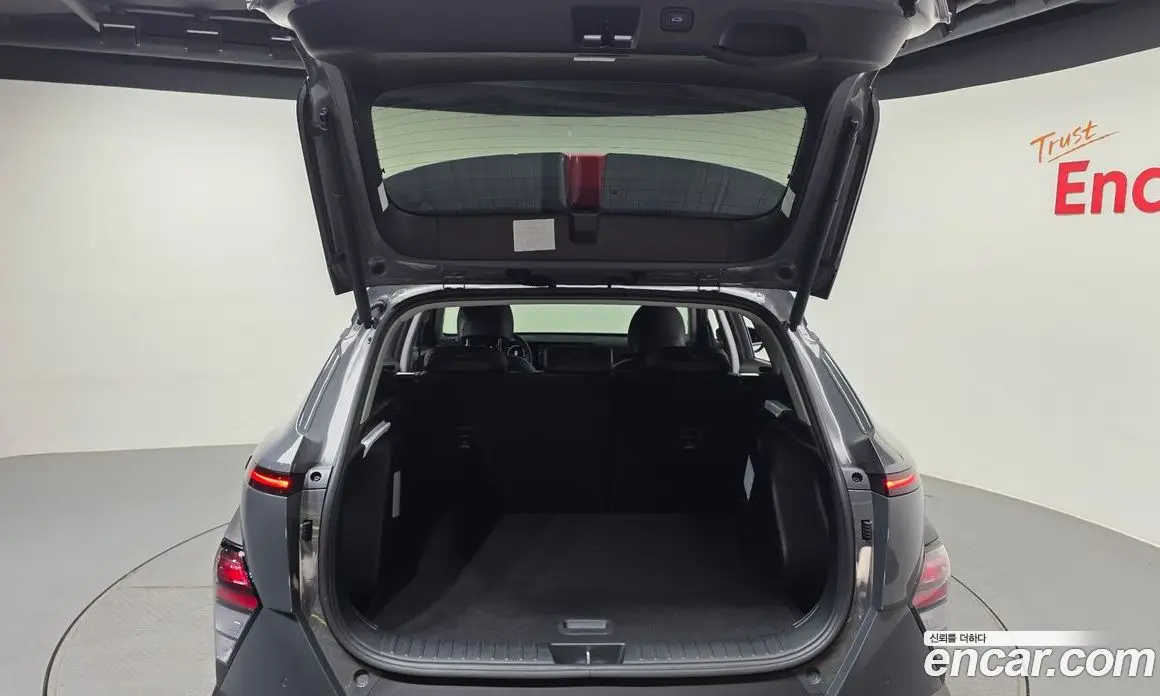 Hyundai Kona 2025 1.6 автомат (гидро), фото 20