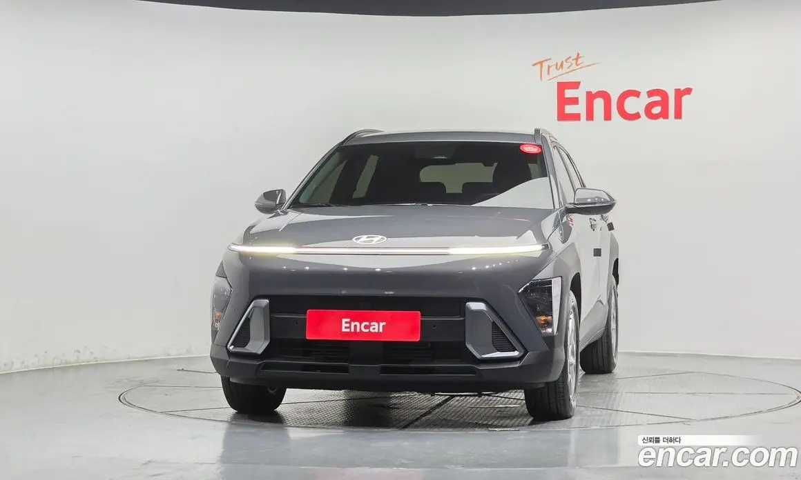 Hyundai Kona 2025 1.6 автомат (гидро), фото 3
