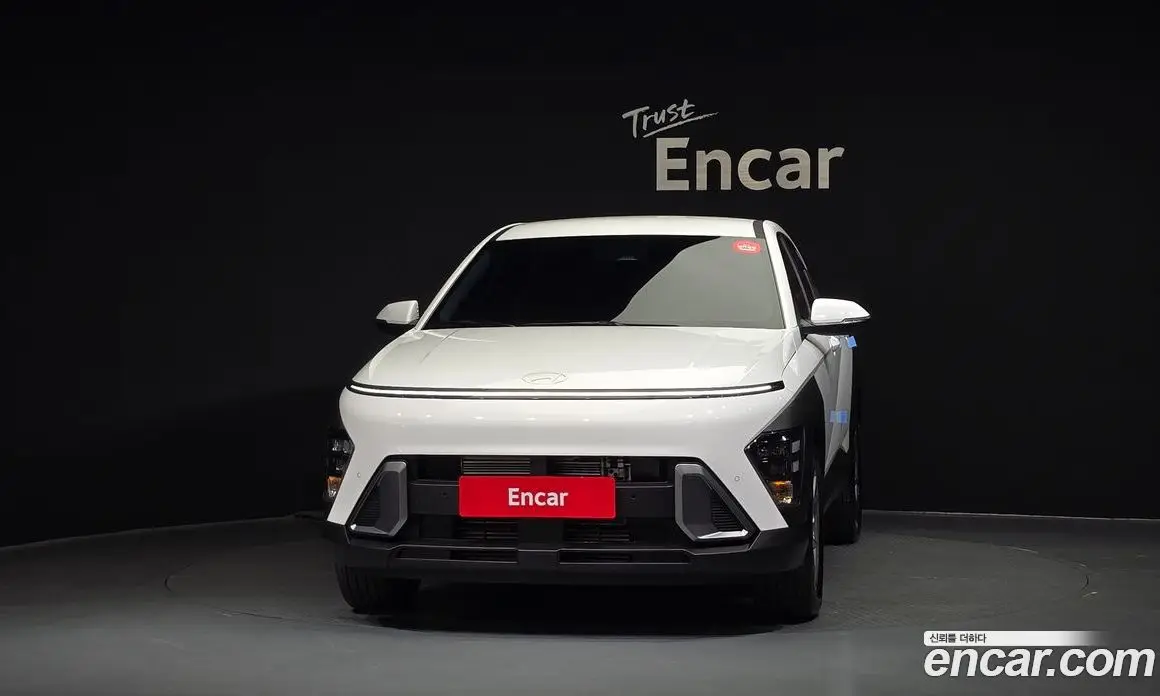 Hyundai Kona 2025 1.6 автомат (гидро), фото 3
