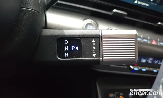Hyundai Kona 2025 1.6 автомат (гидро), миниатюра 9