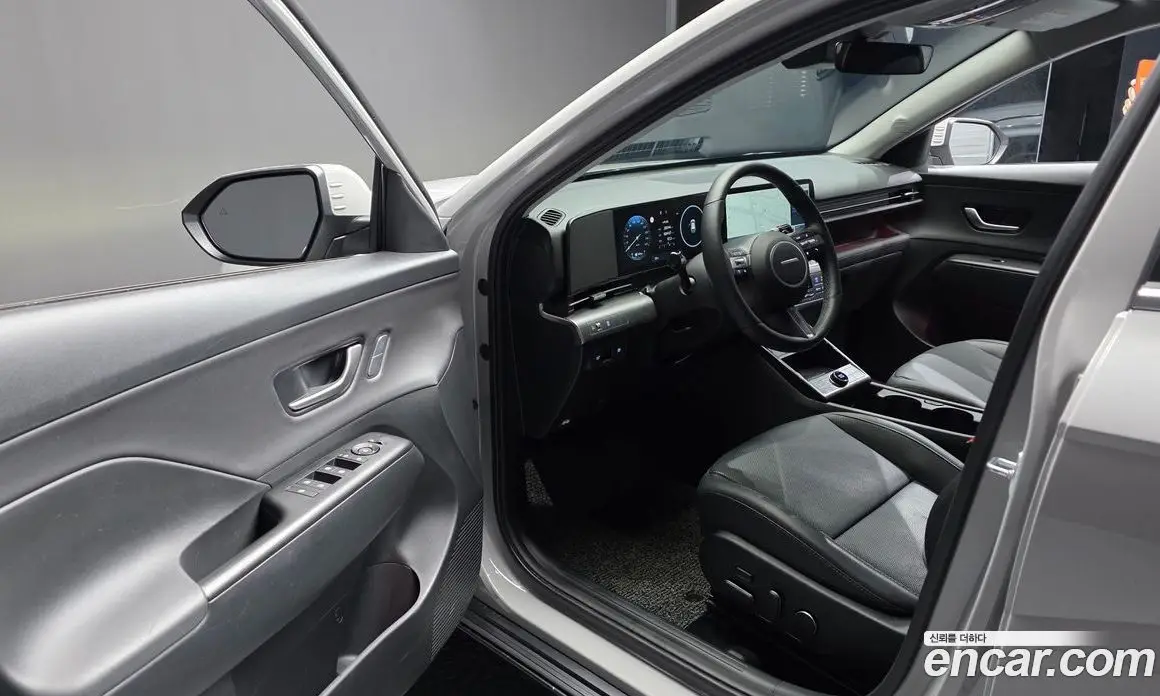 Hyundai Kona 2025 1.6 автомат (гидро), фото 10