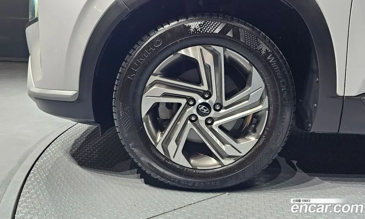 Hyundai Santa Fe 2022 2.2 автомат (гидро), фото 5