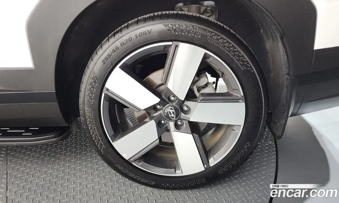 Hyundai Santa Fe 2025 1.6 автомат (гидро), фото 7