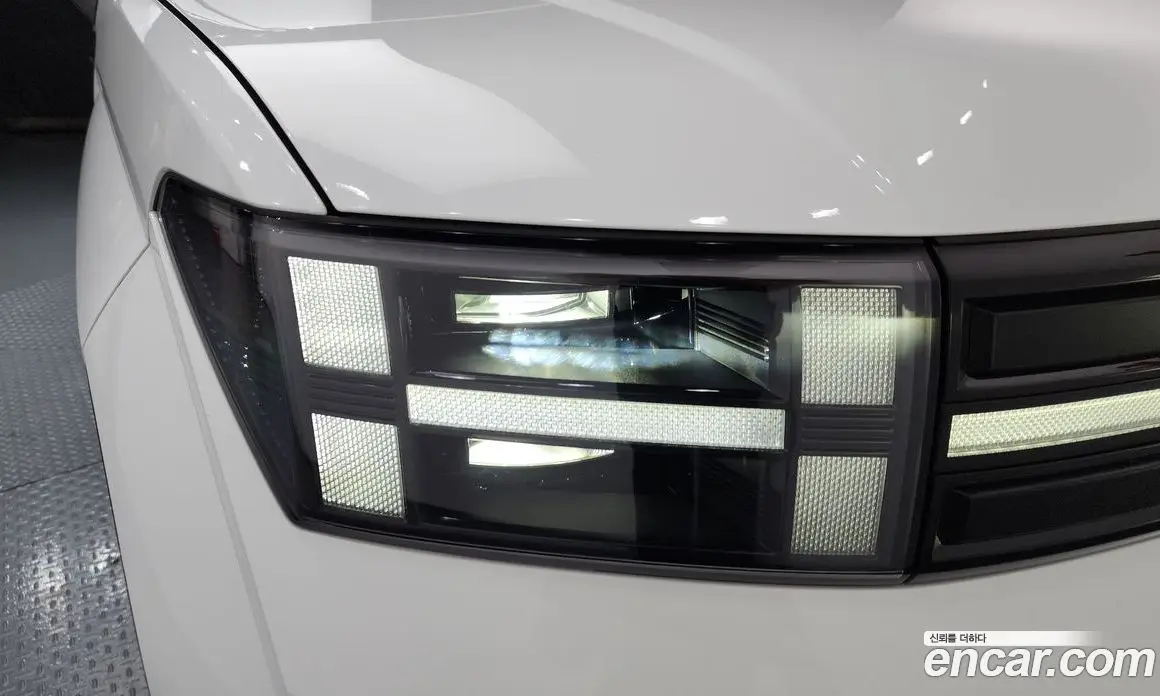 Hyundai Santa Fe 2025 1.6 автомат (гидро), фото 8