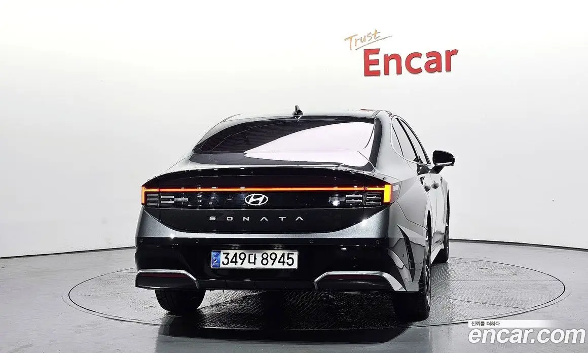 Hyundai Sonata 2023 1.6 автомат (гидро), фото 4