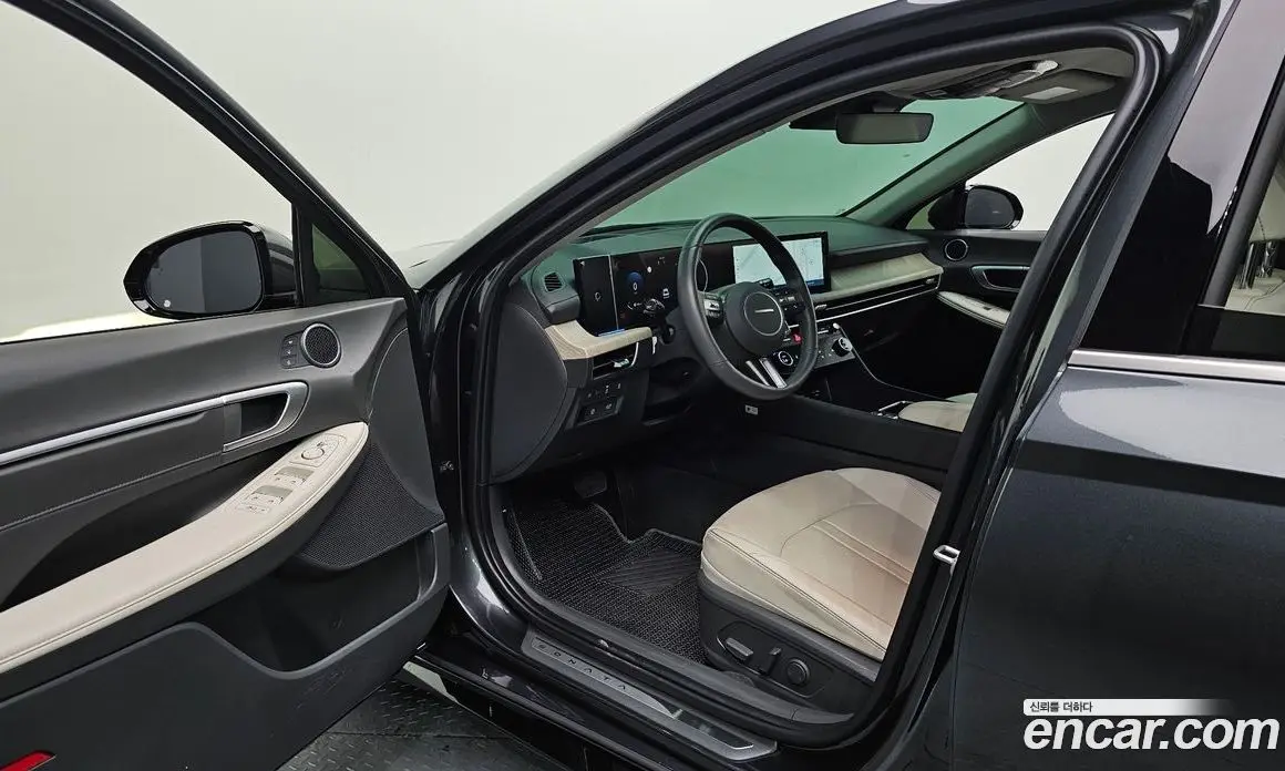 Hyundai Sonata 2023 1.6 автомат (гидро), фото 10