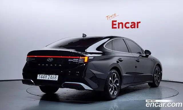 Hyundai Sonata 2023 2.0 автомат (гидро), миниатюра 2