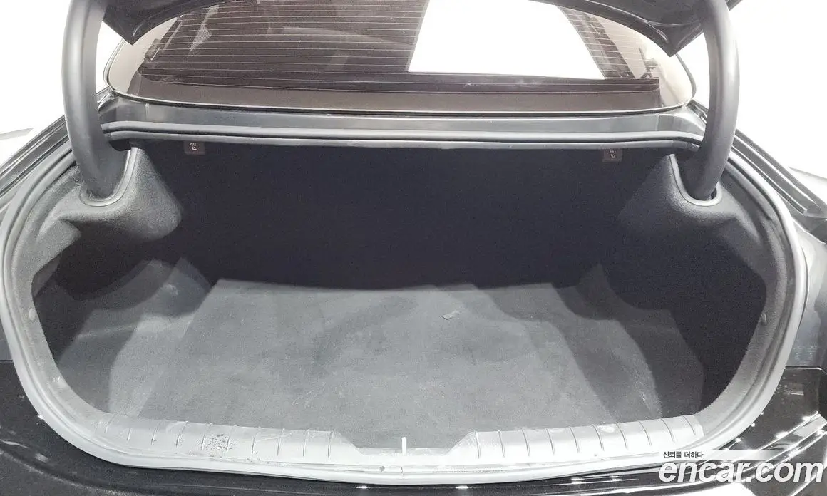 Hyundai Sonata 2023 2.0 автомат (гидро), фото 24