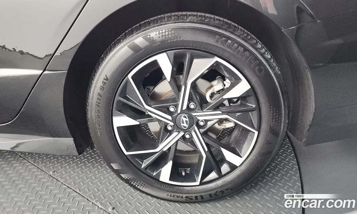 Hyundai Sonata 2023 2.0 автомат (гидро), фото 7